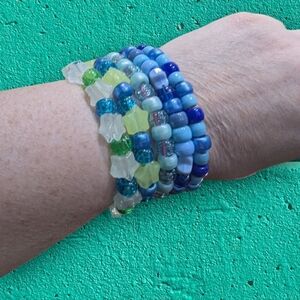 Colorful Beaded Kandi Bracelet Set (5)